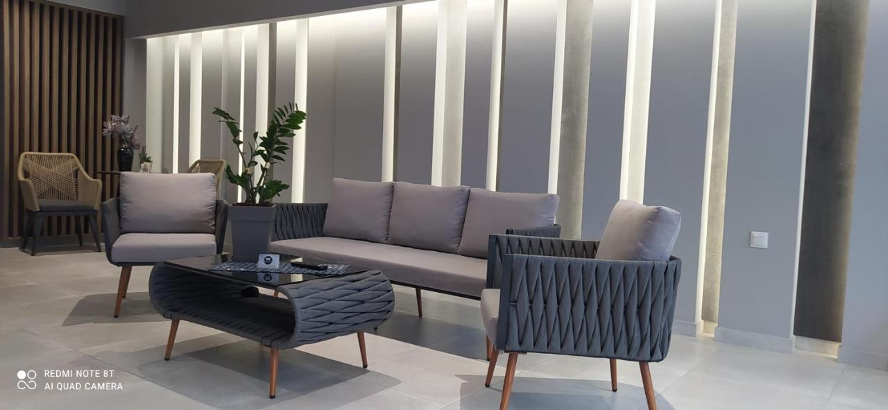 Elizabeth Queen Luxury Rooms Paralía Eksteriør bilde
