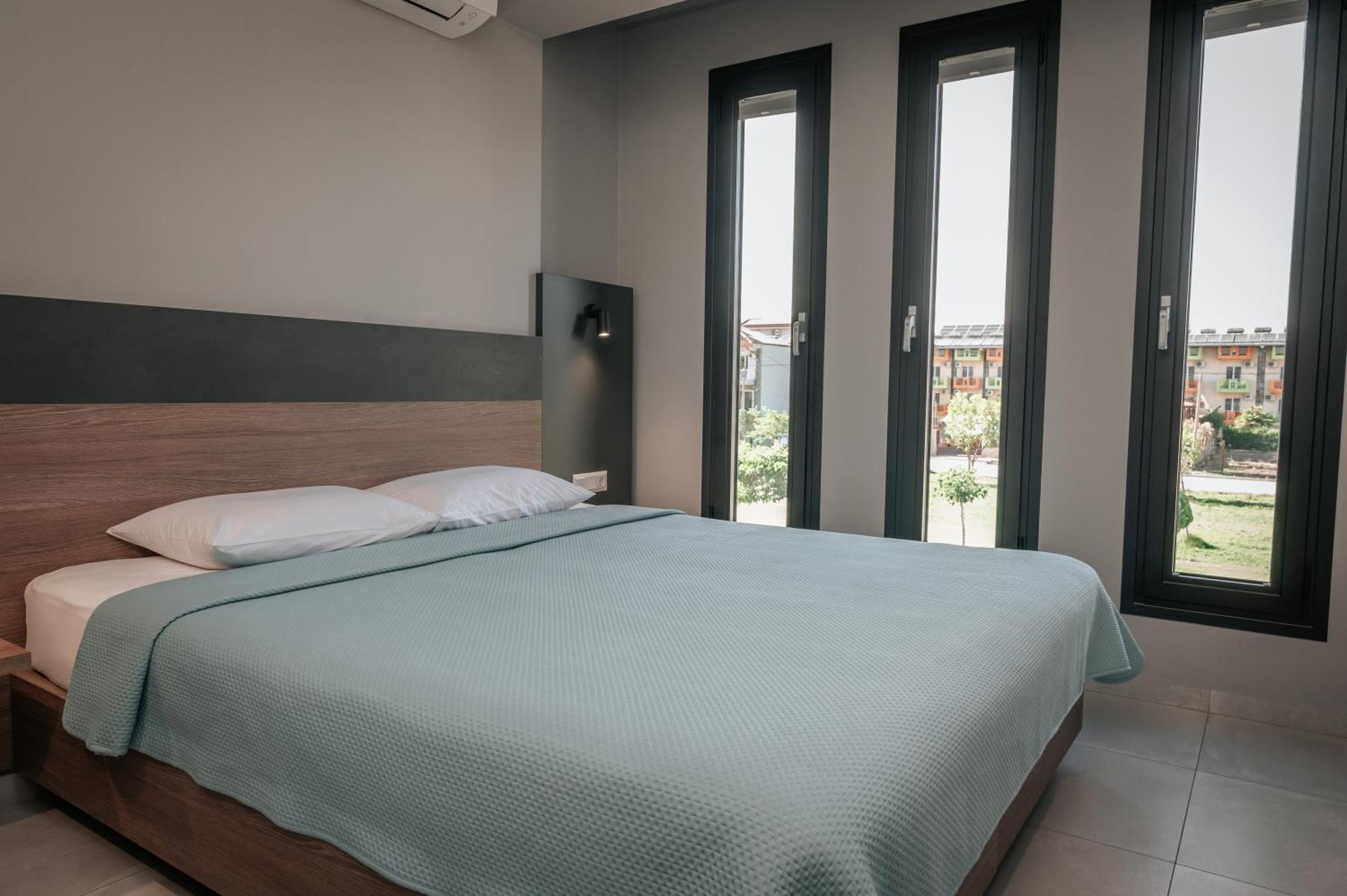 Elizabeth Queen Luxury Rooms Paralía Eksteriør bilde