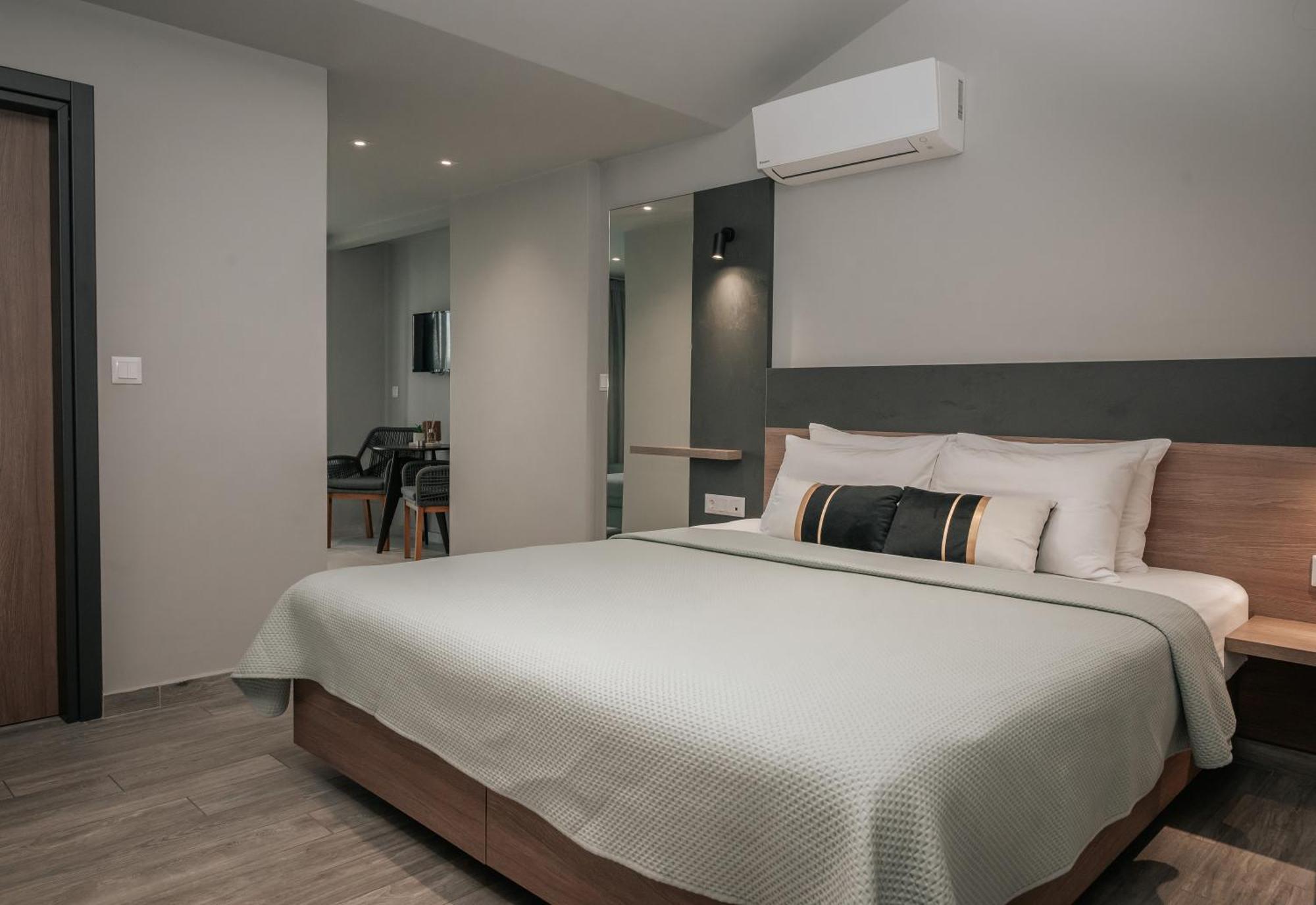 Elizabeth Queen Luxury Rooms Paralía Eksteriør bilde